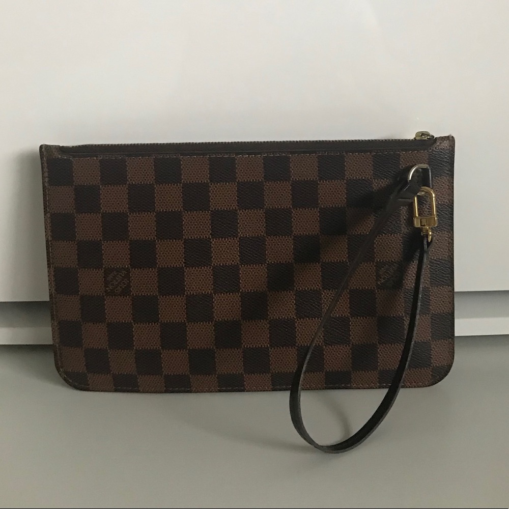 Louis Vuitton Neverfull Pochette MM